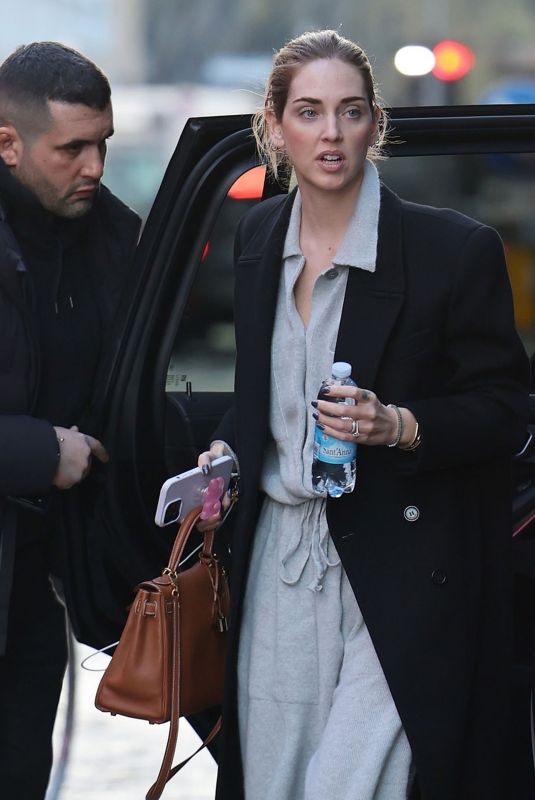 CHIARA FERRAGNI Out and About in Milan 12/18/2023