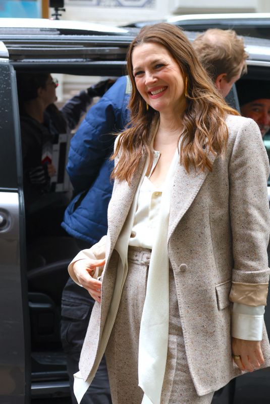 DREW BARRYMORE Arrives at The Barrymore Show in New York 12/11/2023