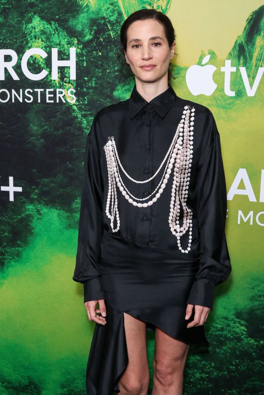 ELISA LASOWSKI at Monarch: Legacy of Monsters Photocall in Los Angeles 12/08/2023