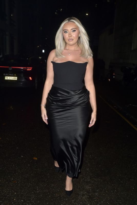 ELLIE WBU Arrives at Beauty Awards 2023 in London 11/27/2023