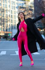EMILY RATAJKOWSKI Filming a Maybelline Commercial in Manhattan 12/14/2023