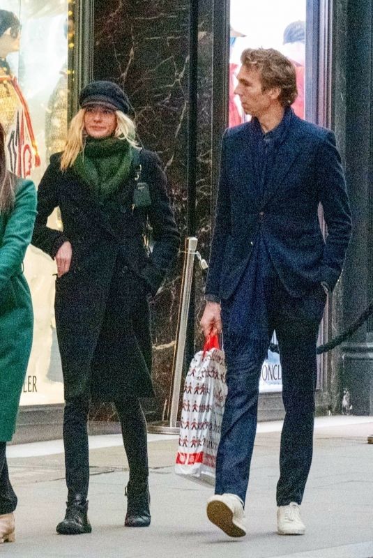 EMMA DEIGMAN and James Cook on Christmas Shopping in London 12/22/2023