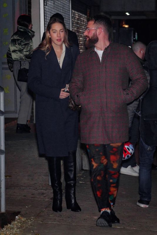 ESTE HAIM Arrives at Taylor Swift