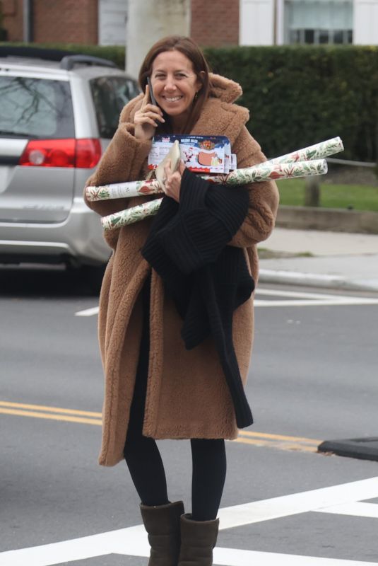 GABBY KARAN Out Shopping in New York 12/23/2023
