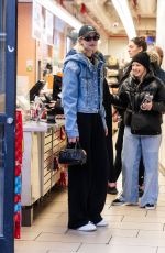 GIGI HADID Visiting Bradley Cooper at a Food Truck in New York 12/06/2023
