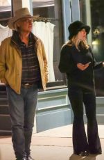 GOLDIE HAWN and Kurt Russell at Kate Hudson