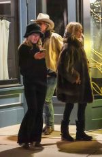 GOLDIE HAWN and Kurt Russell at Kate Hudson