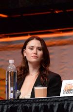 GRACE CAROLINE CURREY and VIRGINIA GARDNER at Los Angeles Comic-Con 12/03/2023