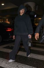 HAILEE STEINFELD Goes Make-up Free at LAX Airport 12/19/2023