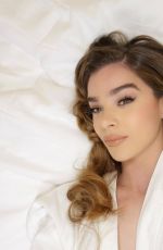 HAILEE STEINFELD - Instagram Photos 12/26/2023