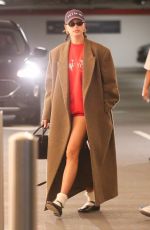 HAILEY and Justin BIEBER Arrives at Doctor
