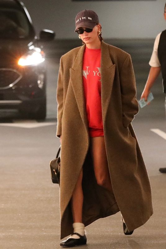 HAILEY and Justin BIEBER Arrives at Doctor’s Appointment in Los Angeles 12/14/2023