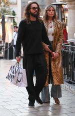 HEIDI KLUM and Tom Kaulitz Out Shopping at Nordstrom 12/11/2023