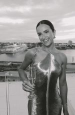 HELEN OWEN - Instagram Photos 12/21/2023