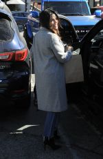 JENNA DEWAN Shopping in Beverly Glen 12/15/2023
