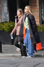 JENNIFER LAWRENCE Walk with a Friend Out in New York 12/09/2023