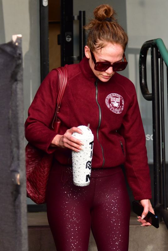JENNIFER LOPEZ Leaves a Workout at Tracey Anderson Gym in Studio City 12/05/2023