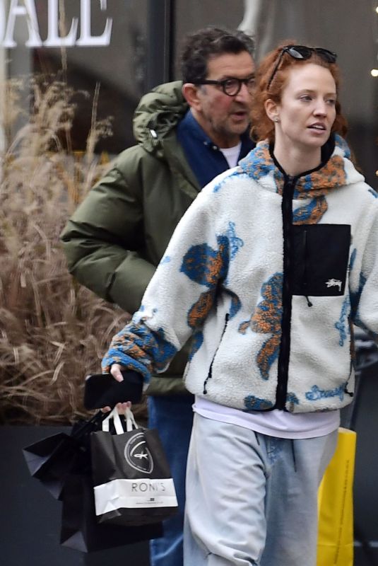 JESS GLYNNE Out with Her Father Laurence on Christmas Shopping in Primrose Hill 12/21/2023