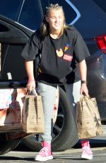 JOJO SIWA Shopping at Erewhon in Los Angeles 12/14/2023