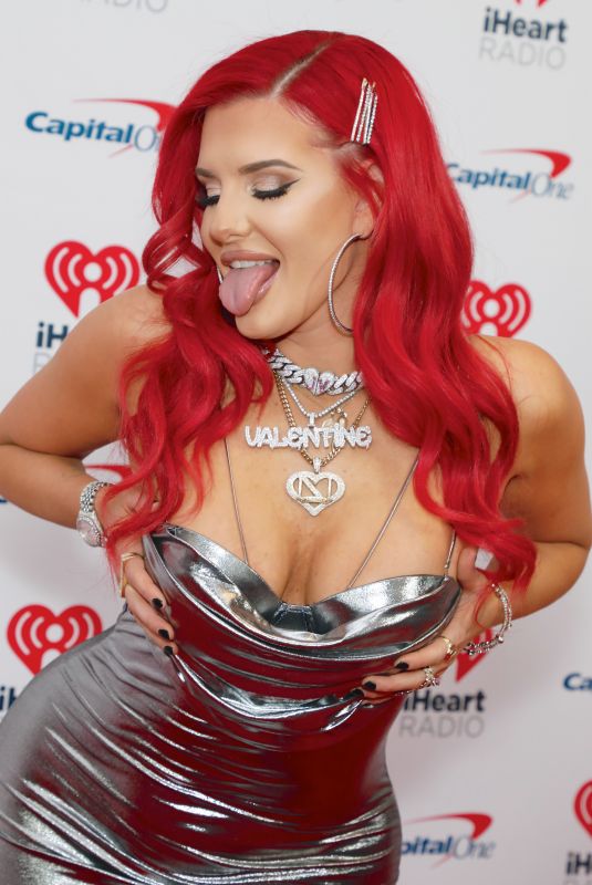 JUSTINA VALENTINE at iHeartRadio z100’s Jingle Ball 2023 Presented By Capital One at Madison Square Garden in New York 12/08/2023