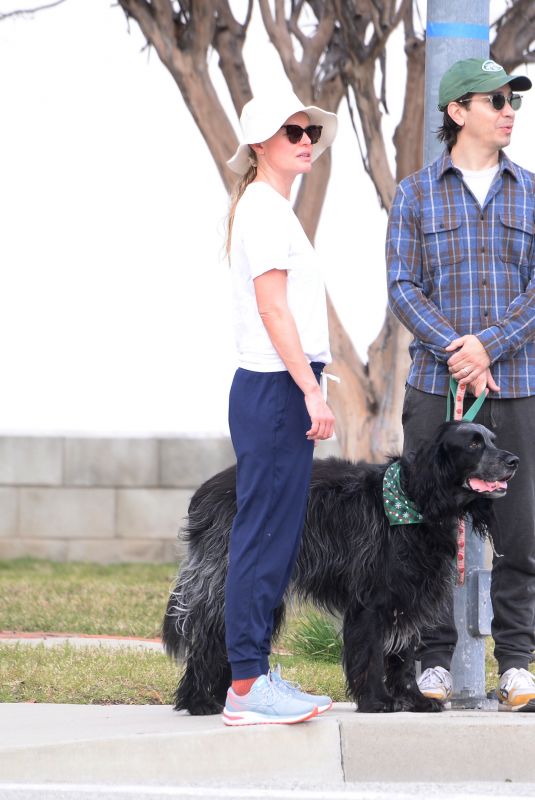 KATE BOSWORTH and Justin Long Out Hiking with Their Dog in Pasadena 12/27/2023