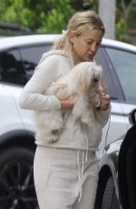 KATE HUDSON Out with Her Dog in Los Angeles 12/18/2023