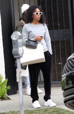 KELLY ROWLAND Leaves a Salon in Los Angeles 12/19/2023