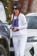 KENDALL JENNER and HAILEY and Justin BIEBER Out for Breakfast Together in Aspen 12/18/2023