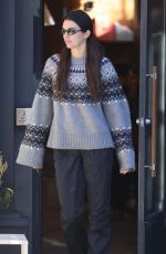 KENDALL JENNER and HAILEY and Justin BIEBER Out for Breakfast Together in Aspen 12/18/2023