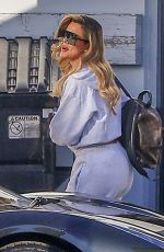 KHLOE KARDASHIAN Leaves a Studio in Los Angeles 12/08/2023