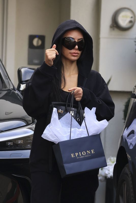 KIM KARDASHIAN Leaves Epione in Los Angeles 12/19/2023