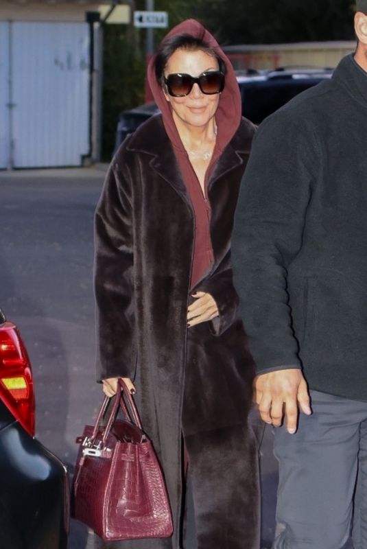 KRIS JENNER Arrives at Saint