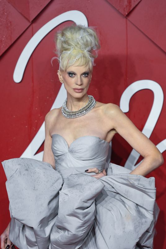 KRISTEN MCMENAMY at Fashion Awards 2023 at Royal Albert Hall in London 12/04/2023