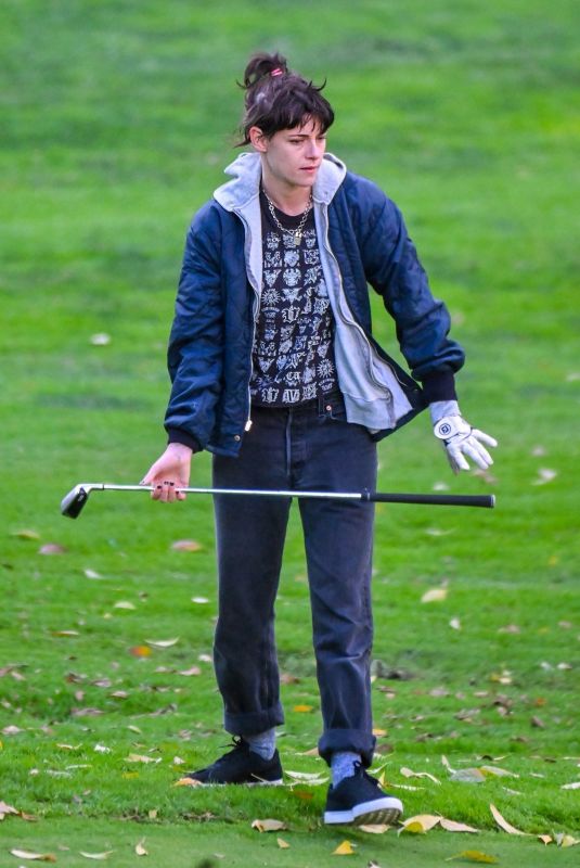 KRISTEN STEWAR and DYLAN MEYER Out Playin Golf in Los Angeles 12/28/2023