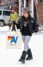 KYLE RICHARDS Does Last Minute Christmas Eve Shopping in Aspen 12/24/2023