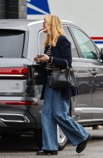 LAURA DERN Shopping at XIV Karats in Beverly Hills 12/20/2023