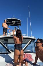 LILY CHEE - Instagram Photos and Video 12/29/2023