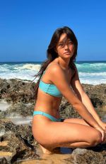 LILY CHEE - Instagram Photos and Video 12/29/2023