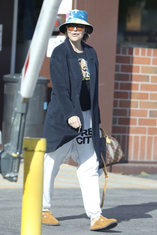LISA RINNA Out and About in Beverly Hills 12/11/2023