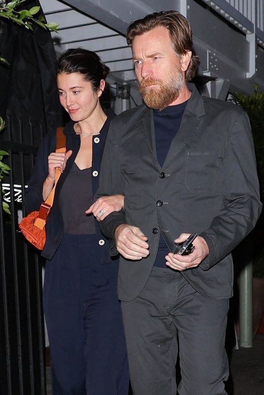 MARY ELIZABETH WINSTEAD Leaves Giorgio Baldi in Santa Monica 12/16/2023