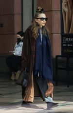 MARY KATE OLSEN Leaves a Medical Building 12/27/2023