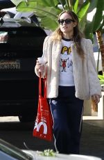 OLIVIA WILDE Shopping at Sephora in Studio City 12/30/2023