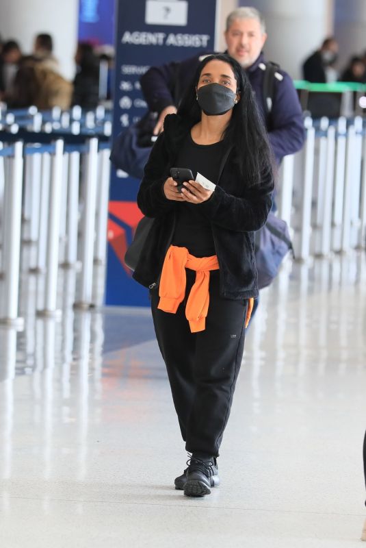 ROZODA CHILLI THOMAS Arrives at LAX in Los Angeles 11/30/2023