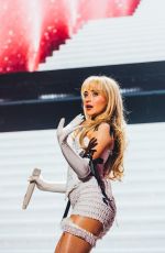 SABRINA CARPENTER - iHeartRadio Jingle Ball Shoot, December 2023