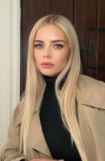 SAMARA WEAVING - Balenciaga Ready To Wear Fall Fashion Show Portraits, December 2023