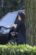 SANDRA BULLOCK Hheading to a Meeting at Warner Bros in Los Angeles 12/11/2023