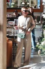 SOFIA RICHIE at Pottery Barn in Beverly Hills 12/04/2023