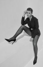 SOFIA RICHIE in L