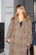 TAYLOR SWIFT Out for Dinner in New York 12/05/2023