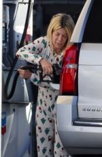 TORI SPELLING at a Gas Station in Woodland Hills 12/15/2023